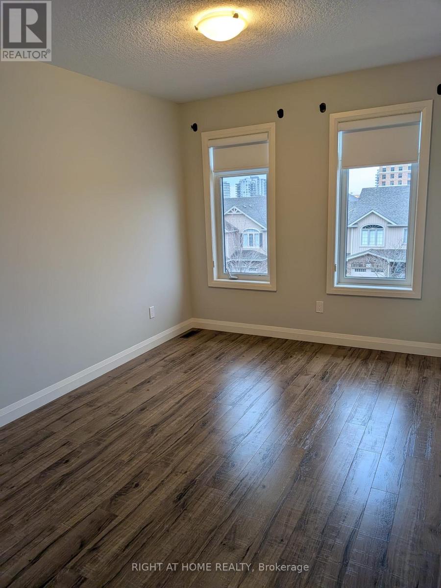 17 - 3046 Springmeadow Road E, London South, Ontario N6J 3V9 - Photo 11 - X12963048