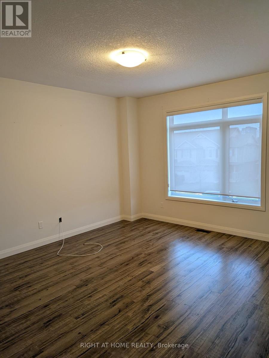 17 - 3046 Springmeadow Road E, London South, Ontario N6J 3V9 - Photo 10 - X12963048