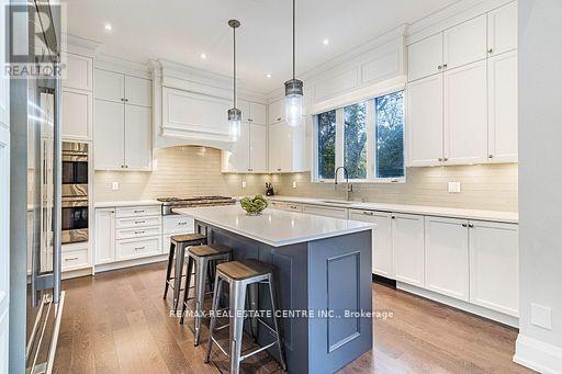76 Ben Machree Drive, Mississauga, Ontario L5H 2S3 - Photo 9 - W13517646