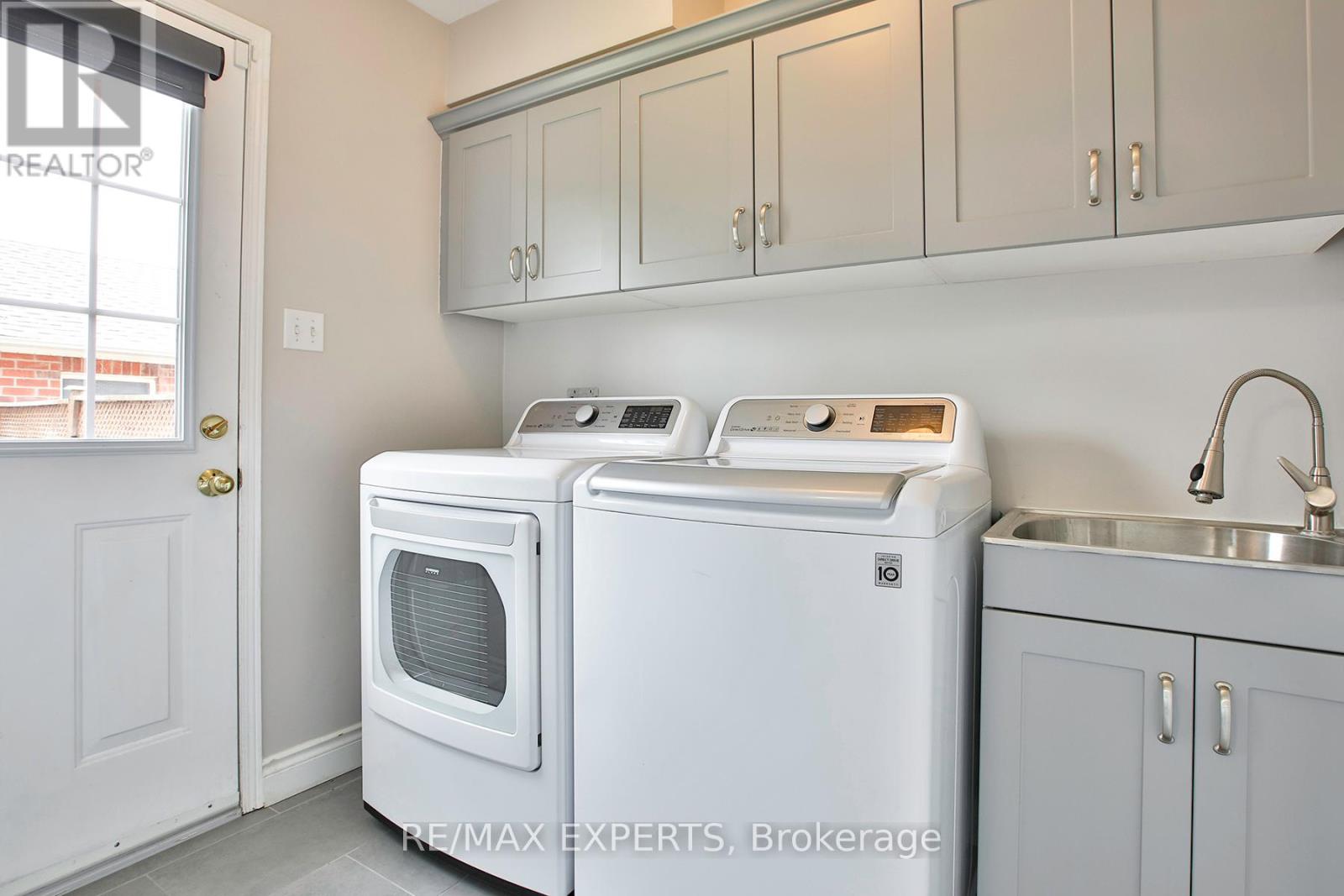5887 Shelford Terrace, Mississauga, Ontario  L5M 6J9 - Photo 11 - W13517672