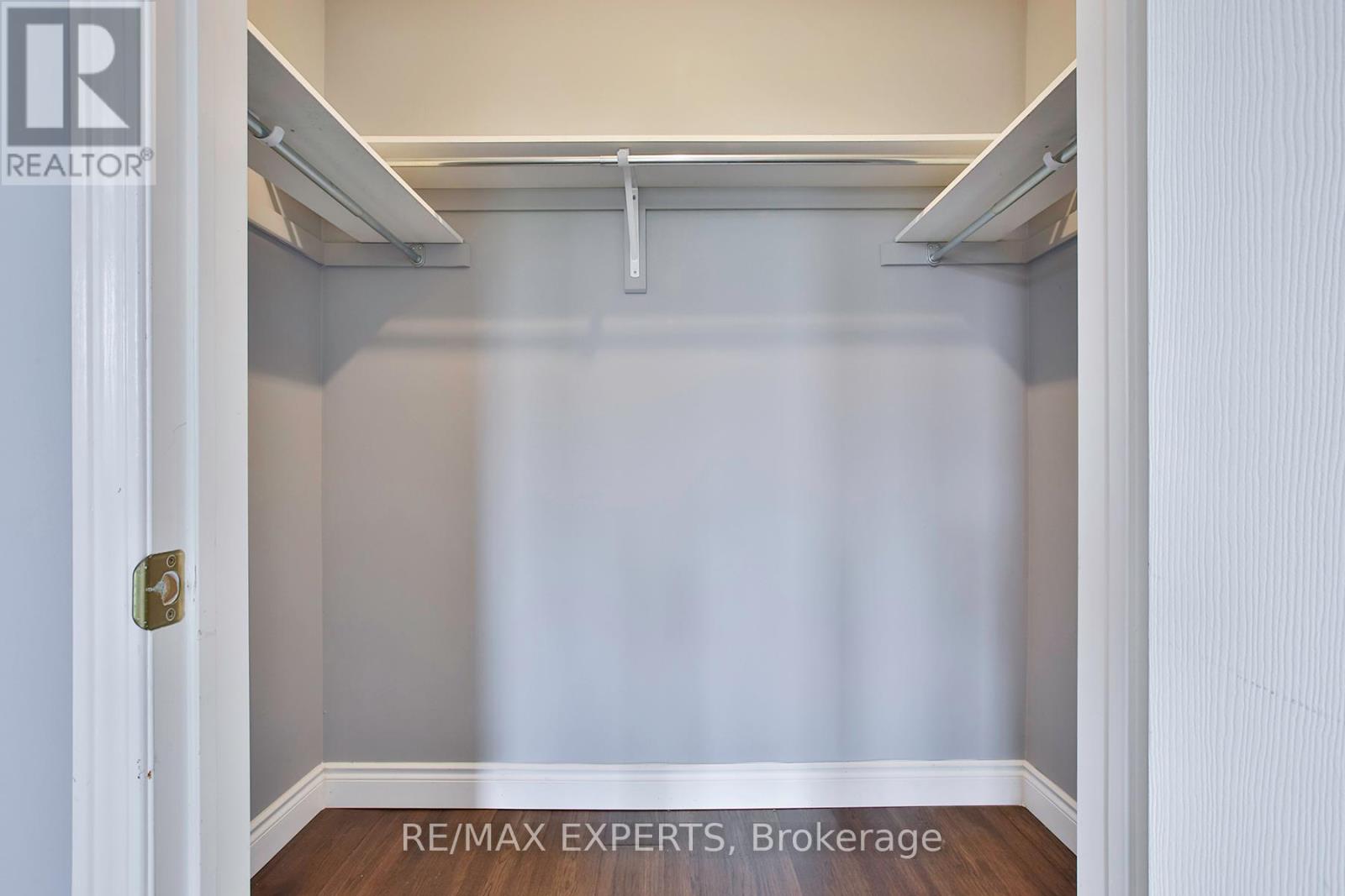 5887 Shelford Terrace, Mississauga, Ontario  L5M 6J9 - Photo 16 - W13517672