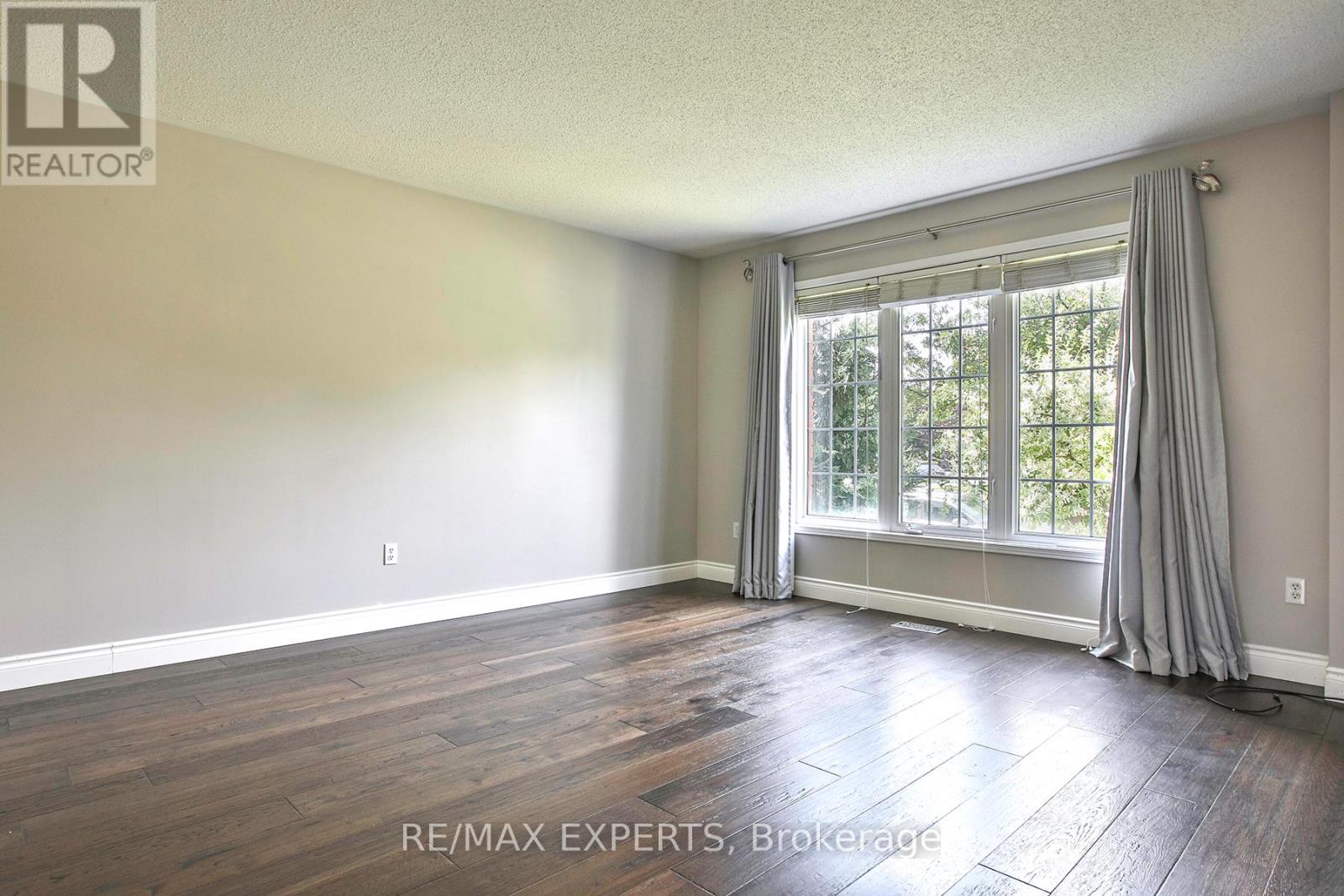 5887 Shelford Terrace, Mississauga, Ontario  L5M 6J9 - Photo 5 - W13517672