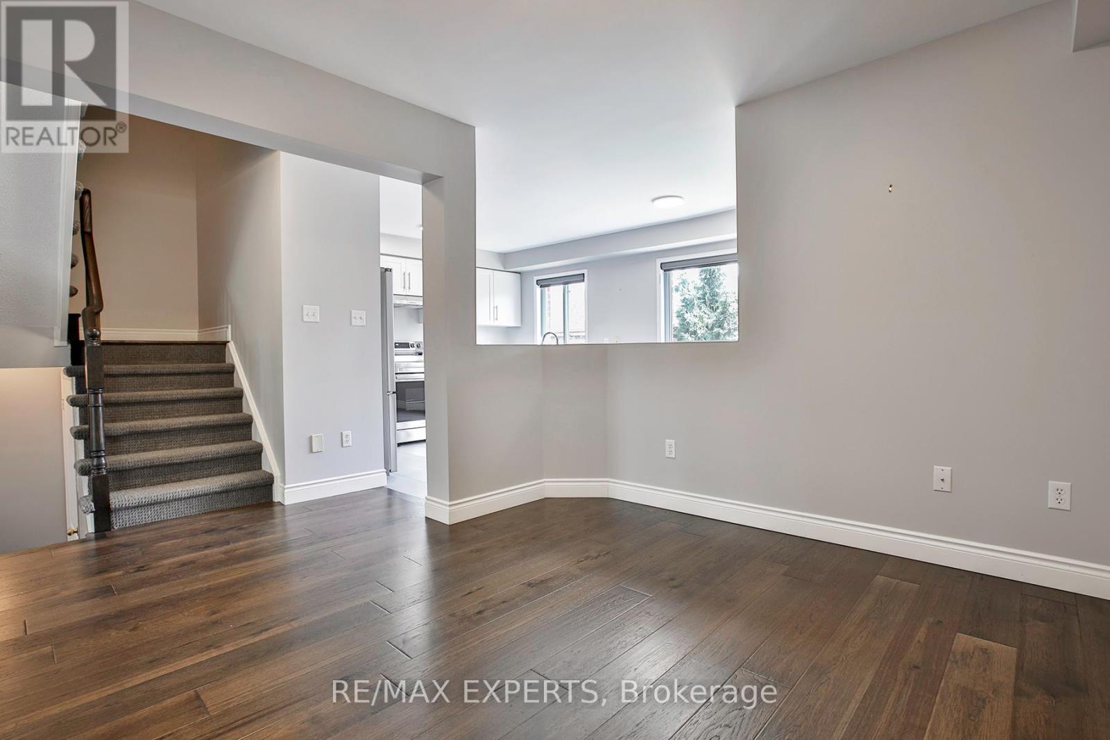 5887 Shelford Terrace, Mississauga, Ontario  L5M 6J9 - Photo 8 - W13517672