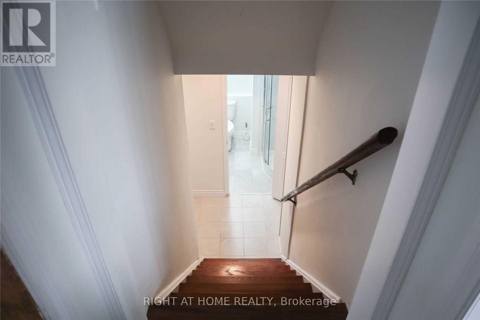 423 Scarsdale Crescent, Oakville, Ontario  L6L 3W6 - Photo 11 - W13517690
