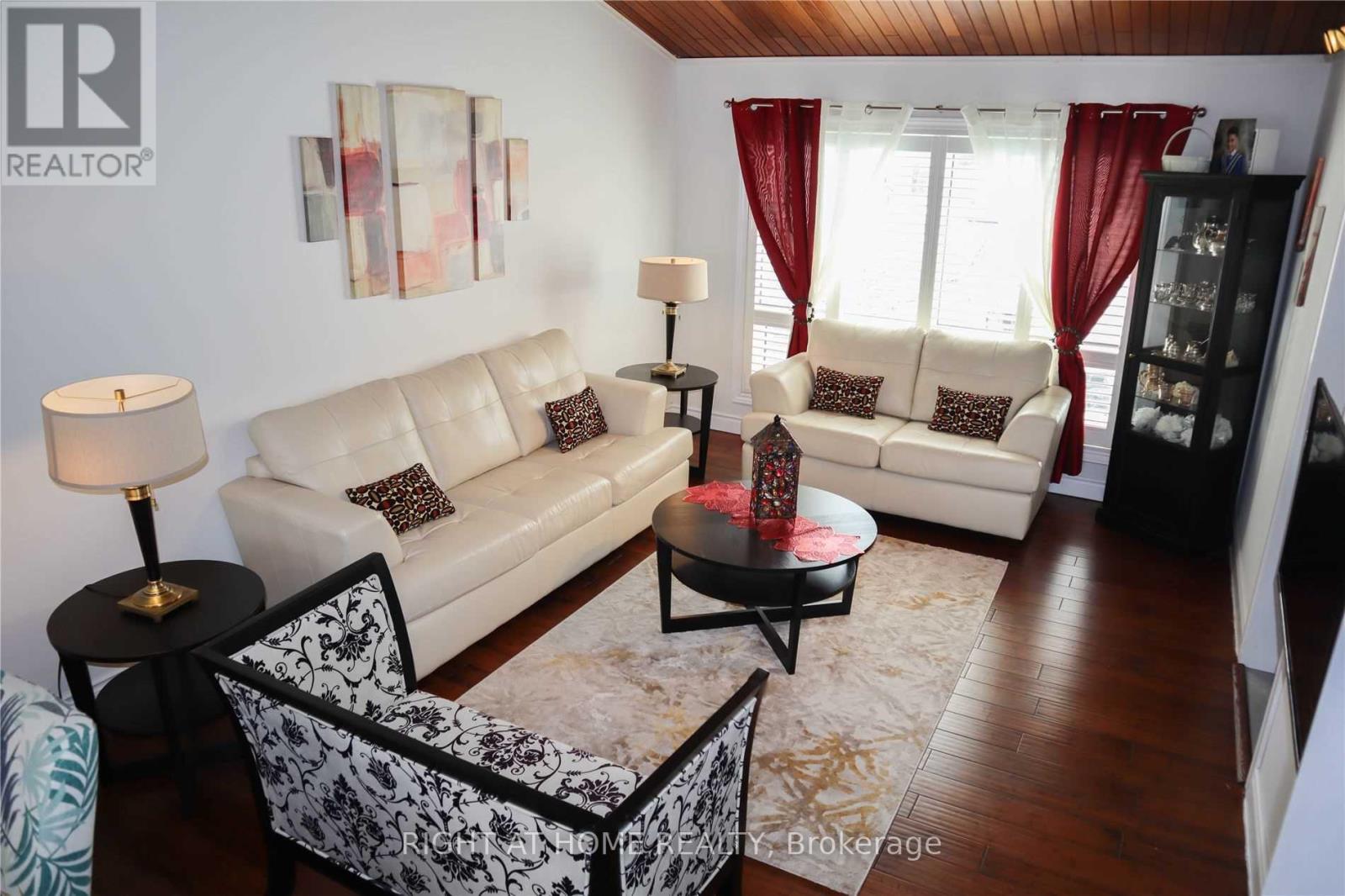 423 Scarsdale Crescent, Oakville, Ontario  L6L 3W6 - Photo 6 - W13517690