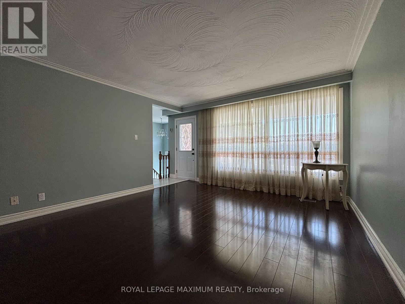 54 Hisey Crescent W, Toronto, Ontario  M3N 1V1 - Photo 10 - W13517708