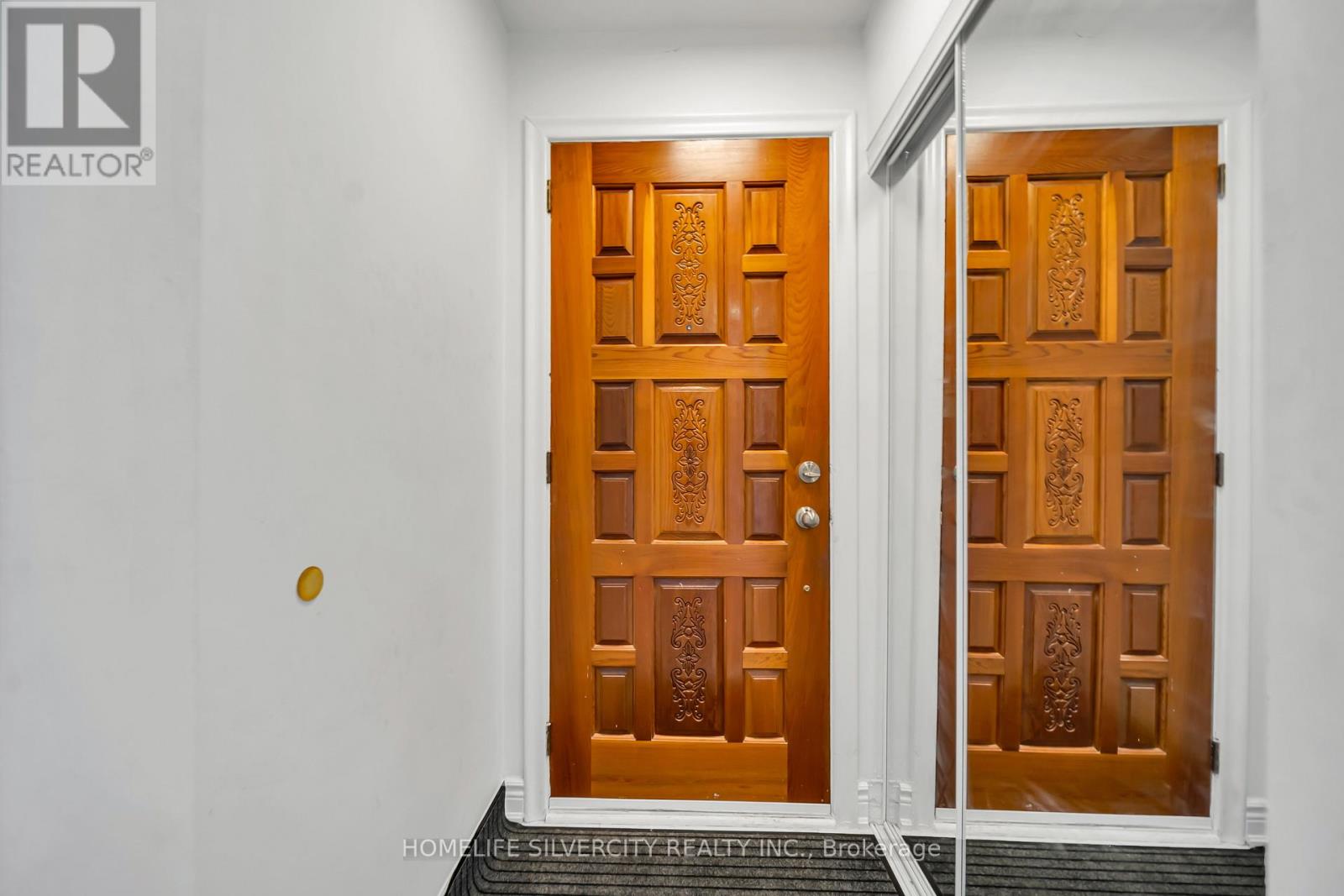 19 Pleasantview Avenue, Brampton, Ontario  L6X 1W5 - Photo 7 - W13517902