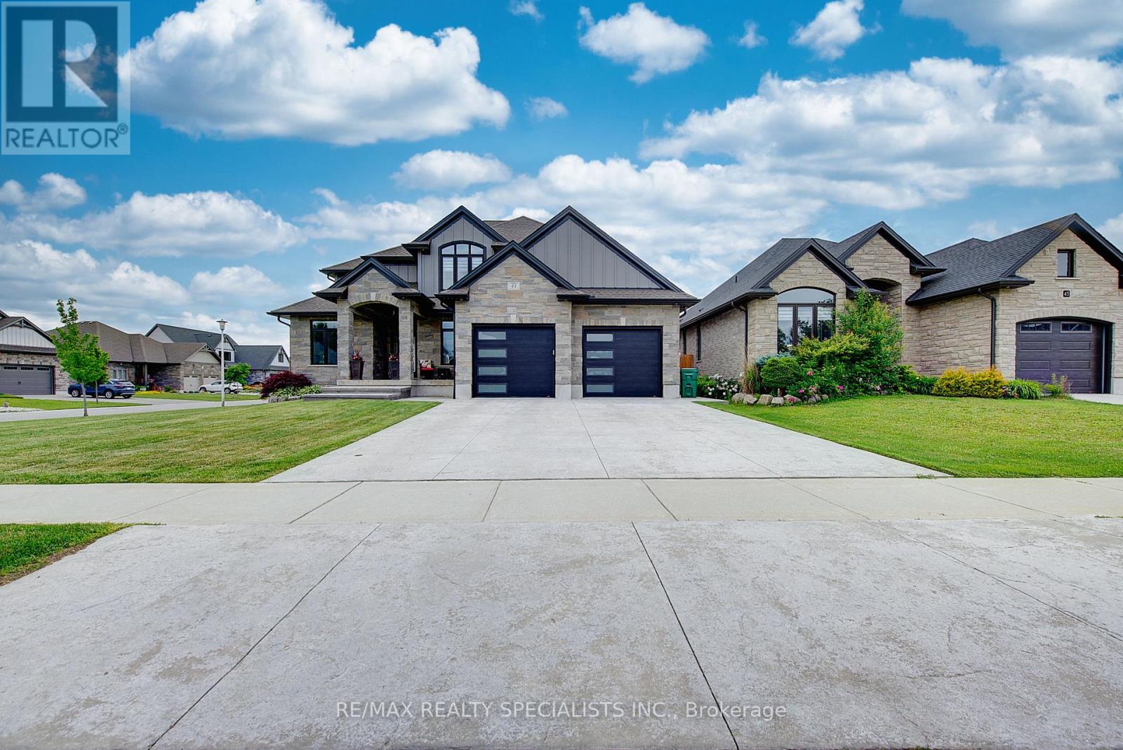 41 Talbot Grove Lane, Southwold, Ontario  N5P 3T2 - Photo 4 - X13517740