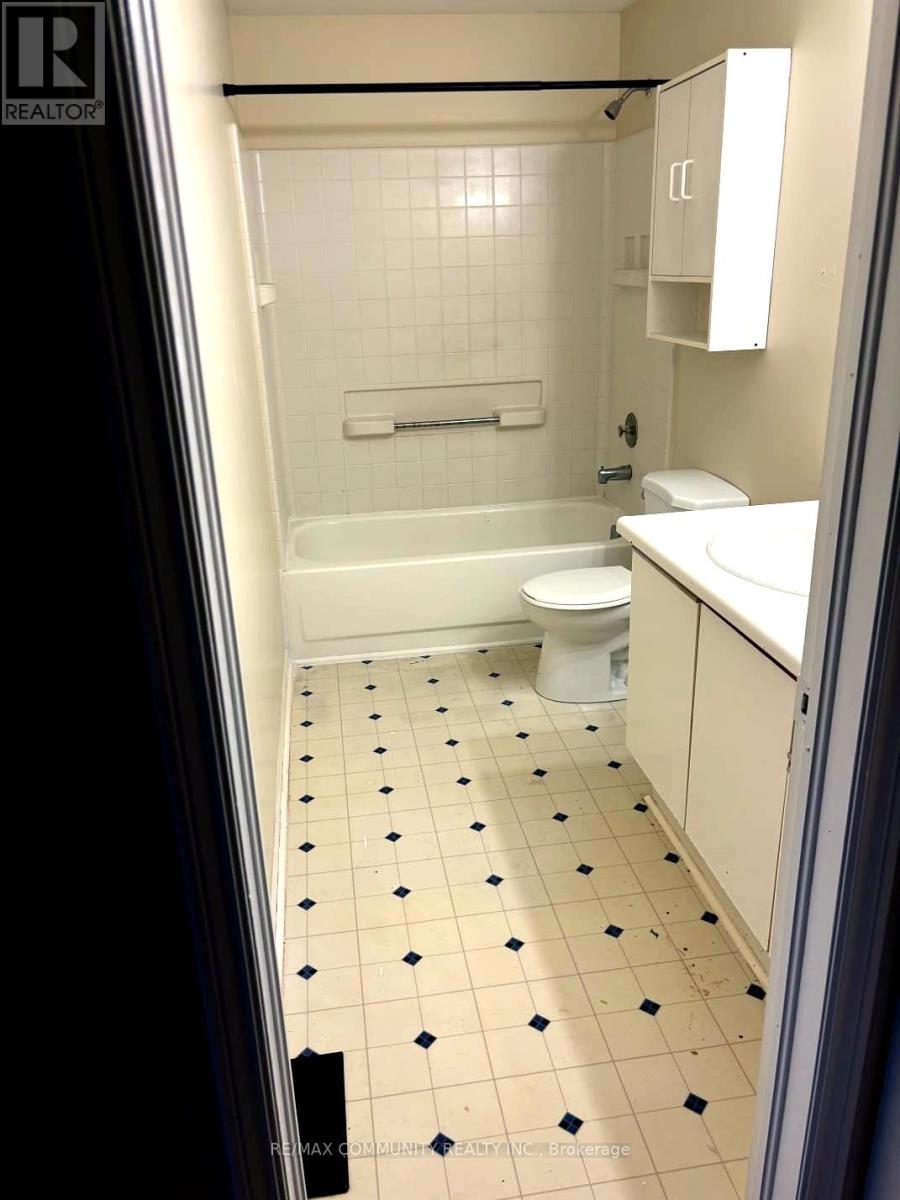 65 - 511 Admiral Drive W, London East, Ontario  N5V 4R4 - Photo 8 - X13517818