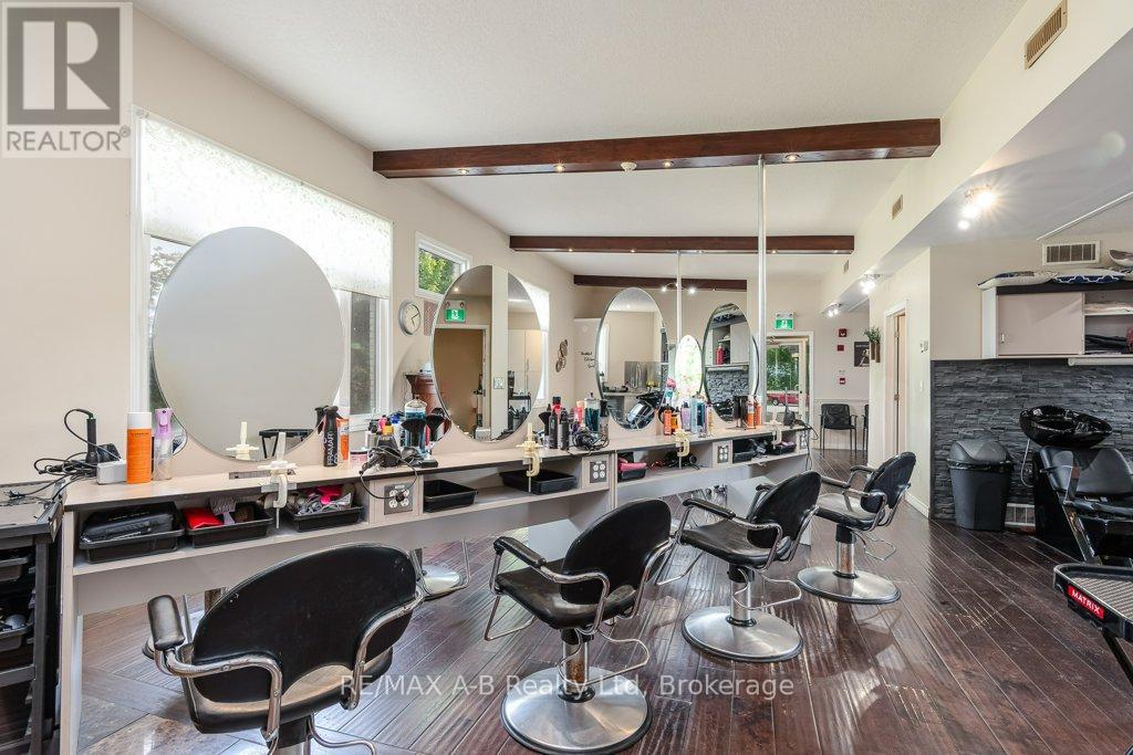 4 Mc Farlane Street, Stratford, Ontario  N5A 8B6 - Photo 23 - X13486212