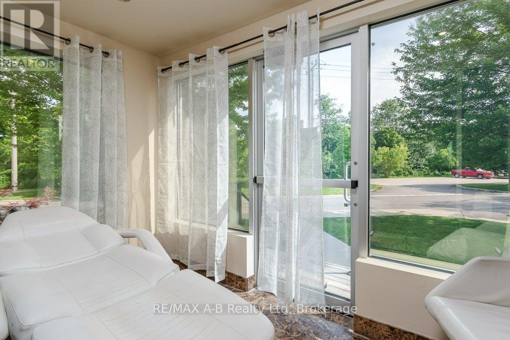 4 Mc Farlane Street, Stratford, Ontario  N5A 8B6 - Photo 34 - X13486212