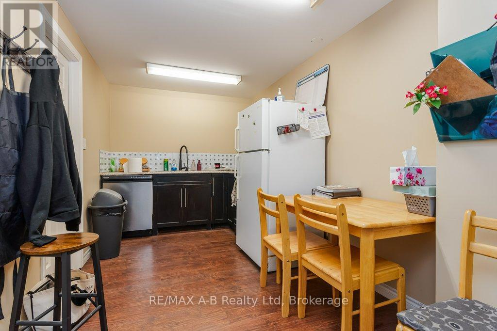 4 Mc Farlane Street, Stratford, Ontario  N5A 8B6 - Photo 41 - X13486212