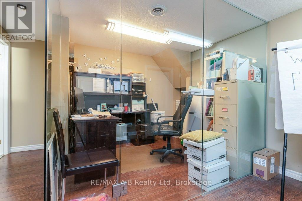 4 Mc Farlane Street, Stratford, Ontario  N5A 8B6 - Photo 36 - X13486212
