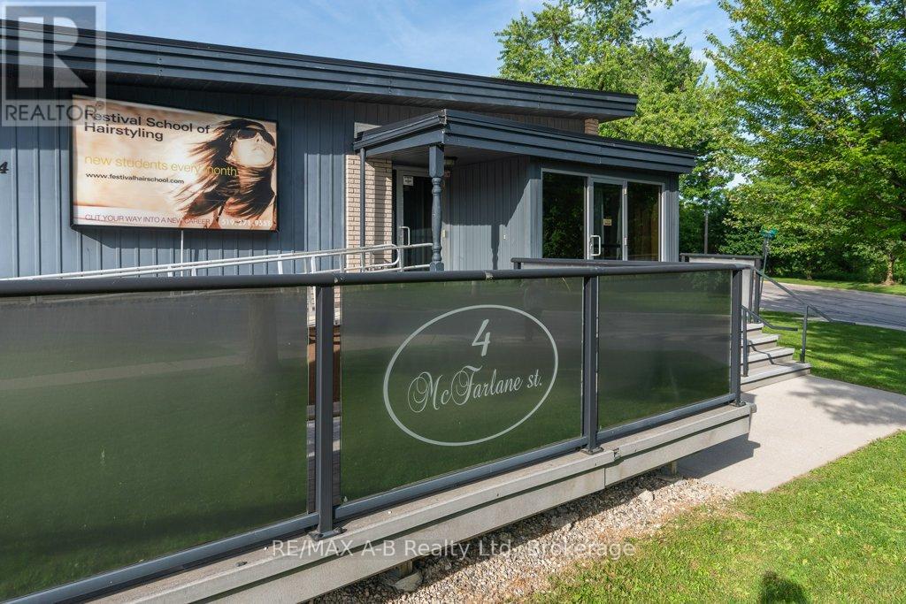 4 Mc Farlane Street, Stratford, Ontario  N5A 8B6 - Photo 8 - X13486212