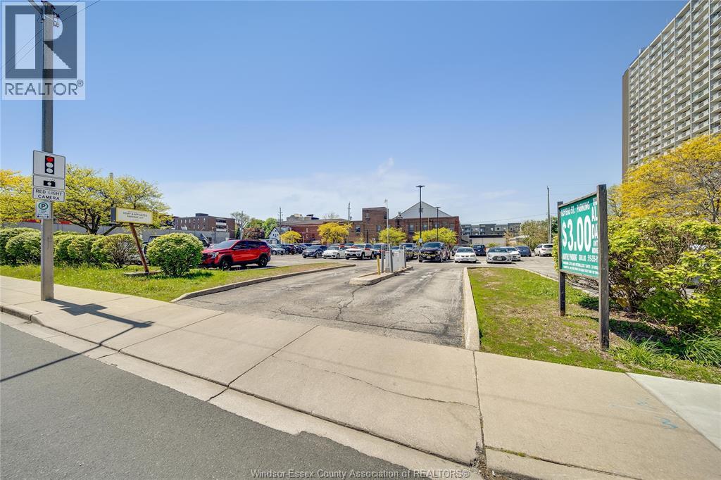 951 Goyeau Street, Windsor, Ontario  N9A 1E1 - Photo 17 - 26015901