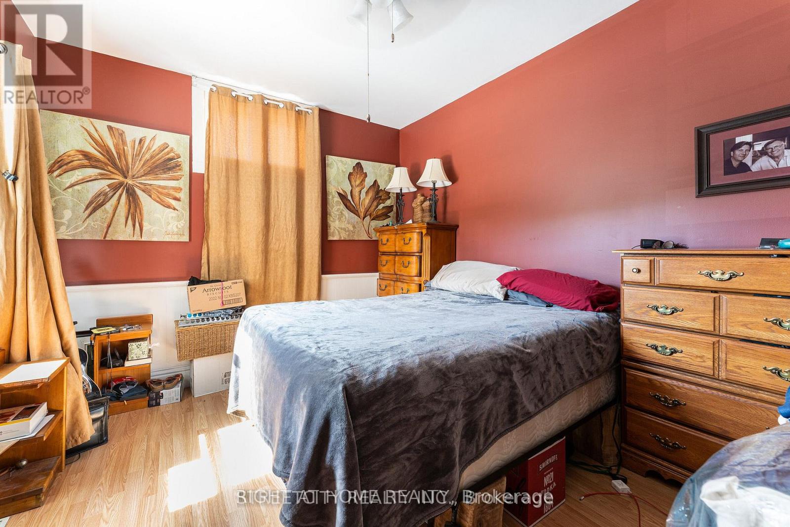 206 Main Street, North Middlesex (Parkhill), Ontario  N0M 2K0 - Photo 12 - X12826036