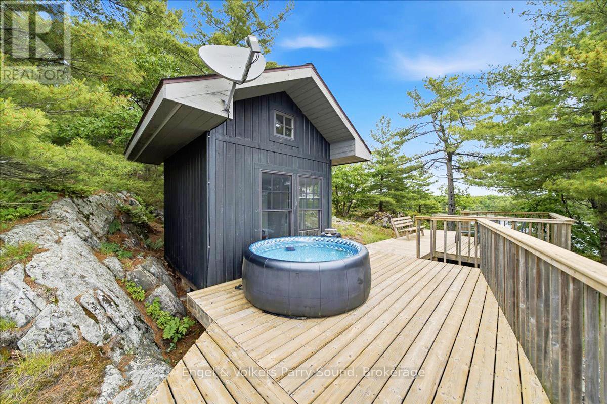 8 Island 65c (Rose Island), Carling, Ontario  P0G 1G0 - Photo 38 - X13518128