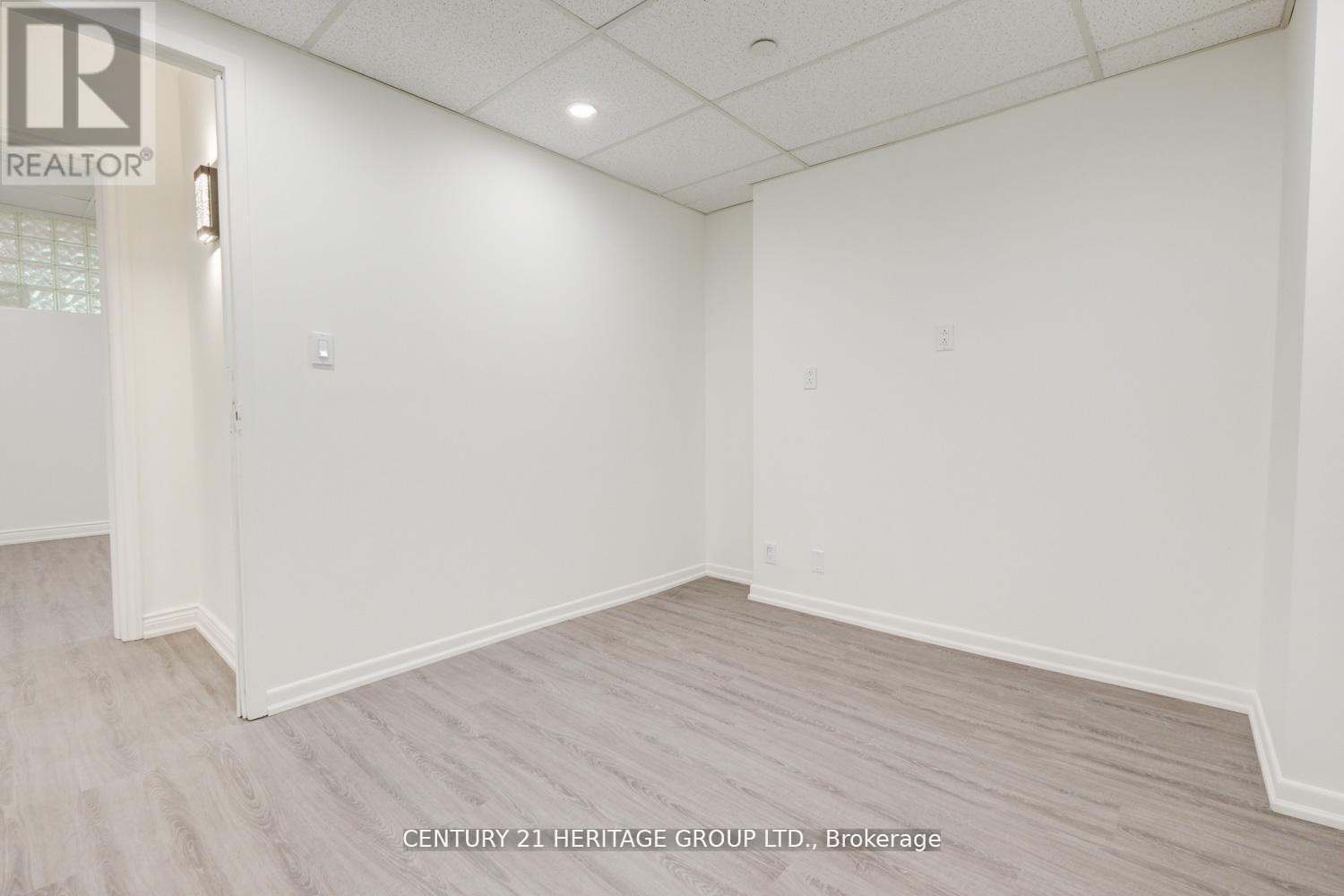 101 - 2900 Yonge Street, Toronto, Ontario M4N 3N8 - Photo 16 - C13517998
