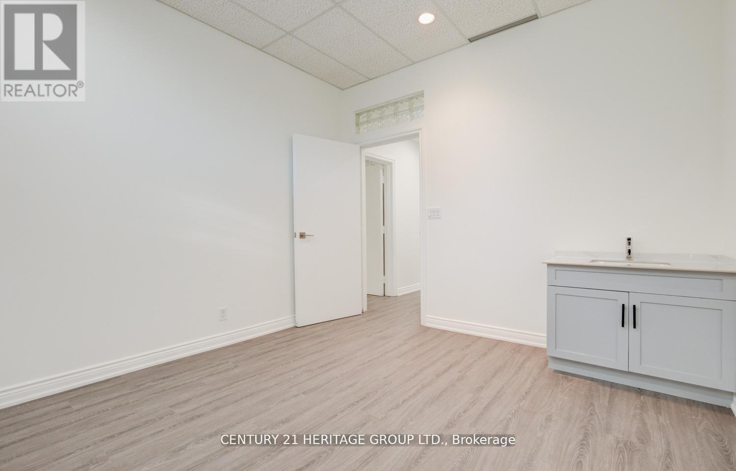101 - 2900 Yonge Street, Toronto, Ontario M4N 3N8 - Photo 28 - C13517998