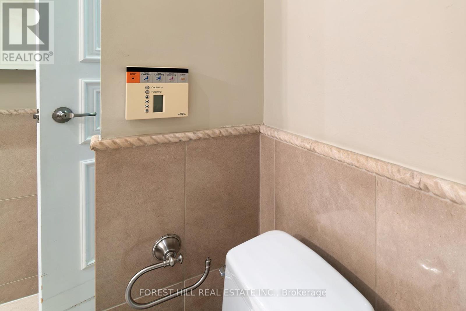 1402 - 660 Sheppard Avenue E, Toronto, Ontario  M2K 3E5 - Photo 30 - C13518038