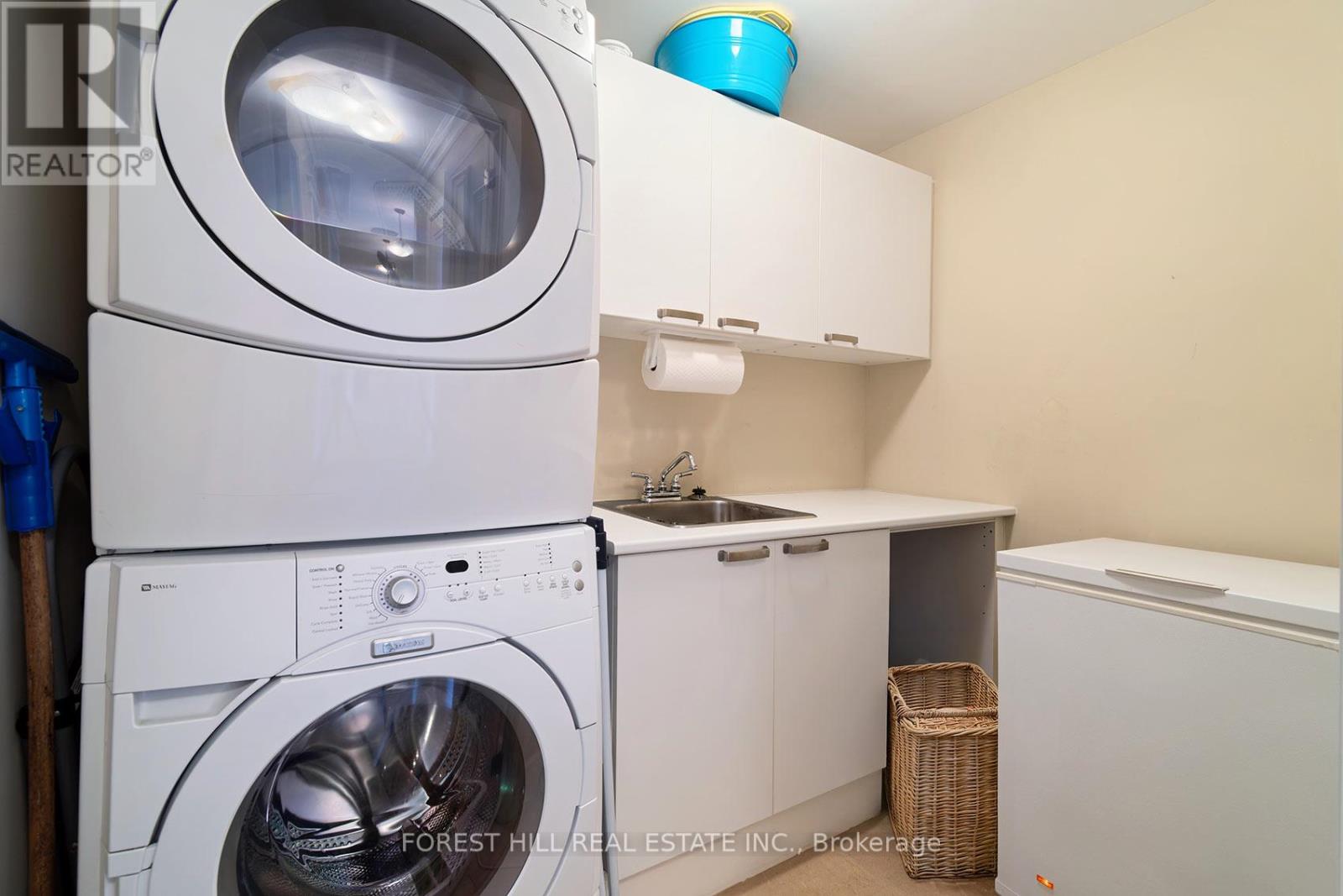 1402 - 660 Sheppard Avenue E, Toronto, Ontario  M2K 3E5 - Photo 35 - C13518038