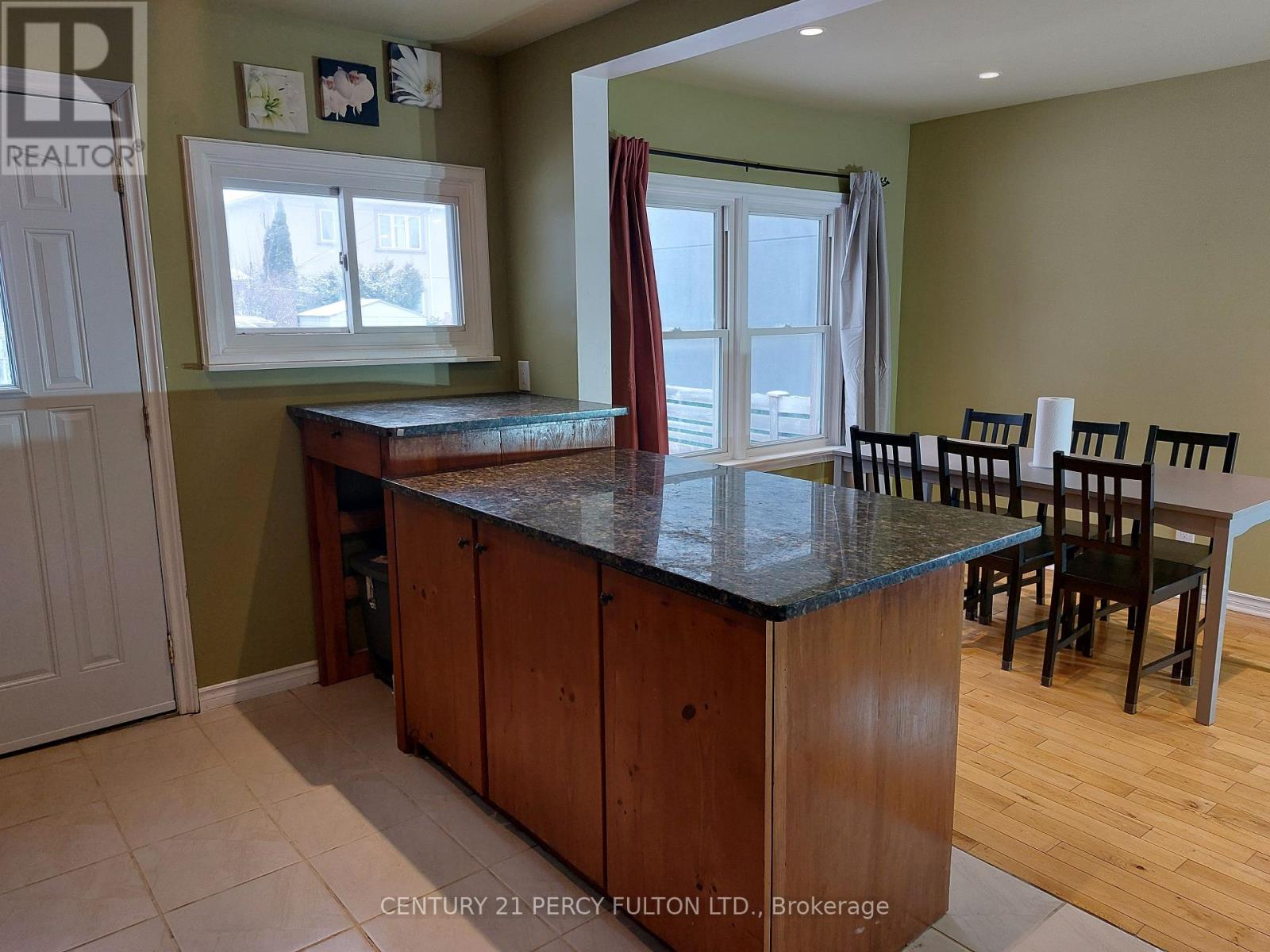 98 Westbourne Avenue, Toronto, Ontario  M1L 2Y5 - Photo 7 - E13518020