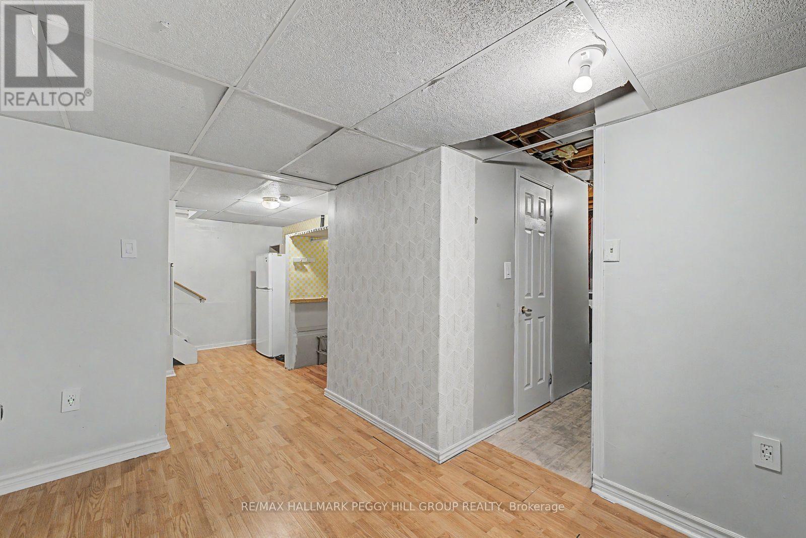 334 Dunsmore Lane, Barrie, Ontario  L4M 7B2 - Photo 11 - S13518072