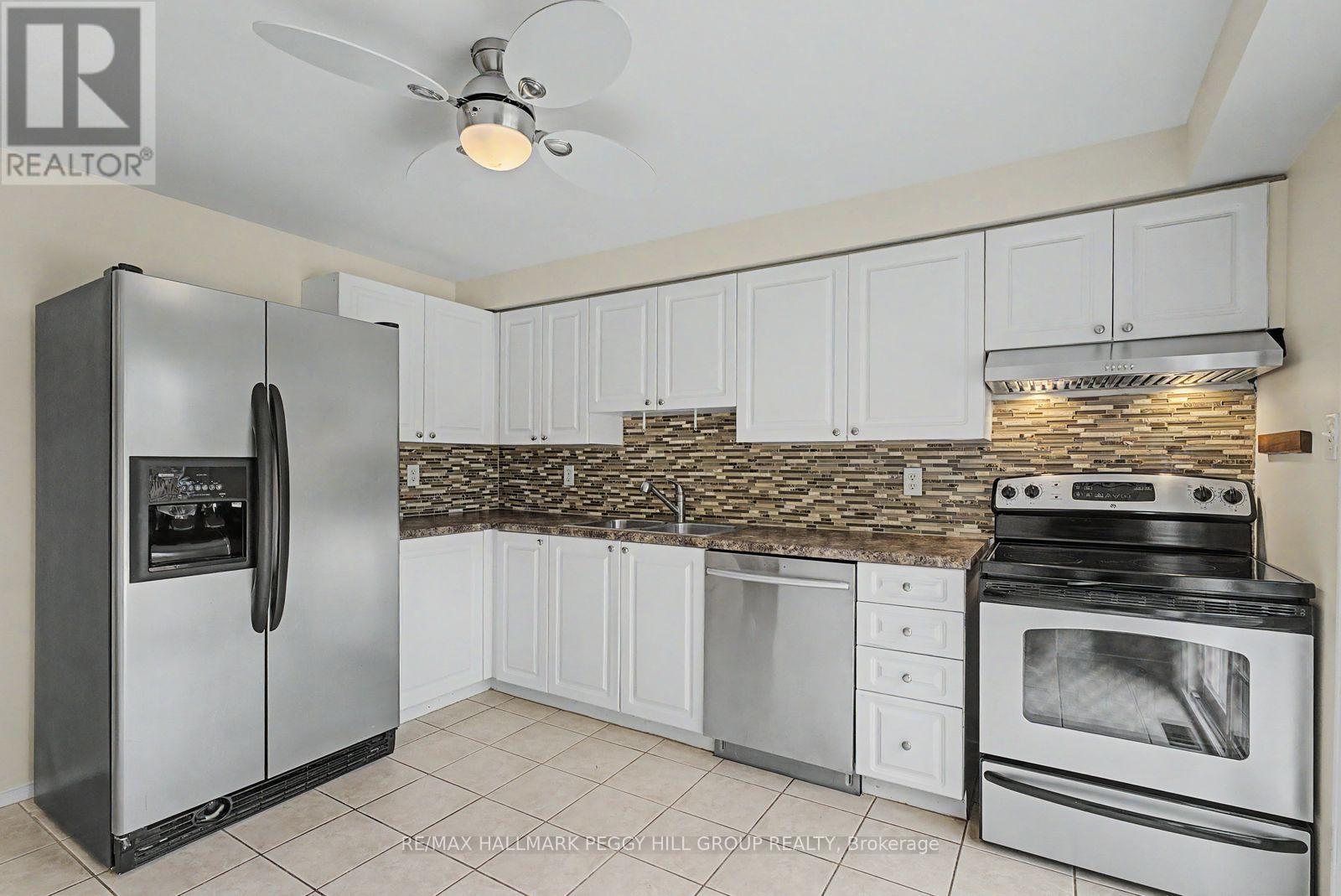334 Dunsmore Lane, Barrie, Ontario  L4M 7B2 - Photo 5 - S13518072