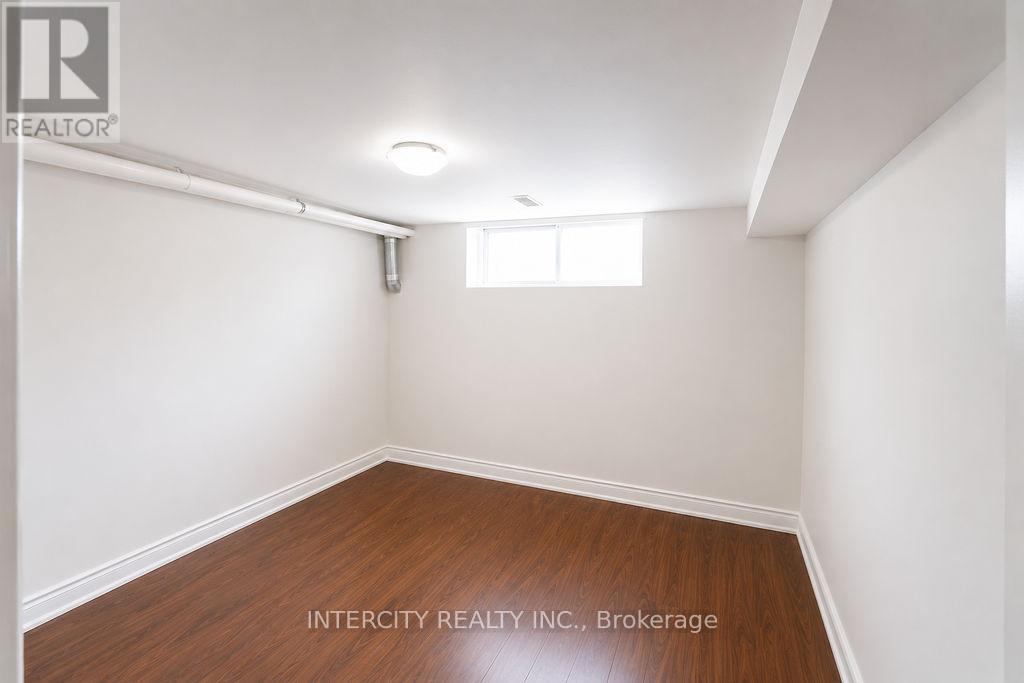 76 Felan Crescent, Toronto, Ontario  M9V 3A3 - Photo 23 - W13517962