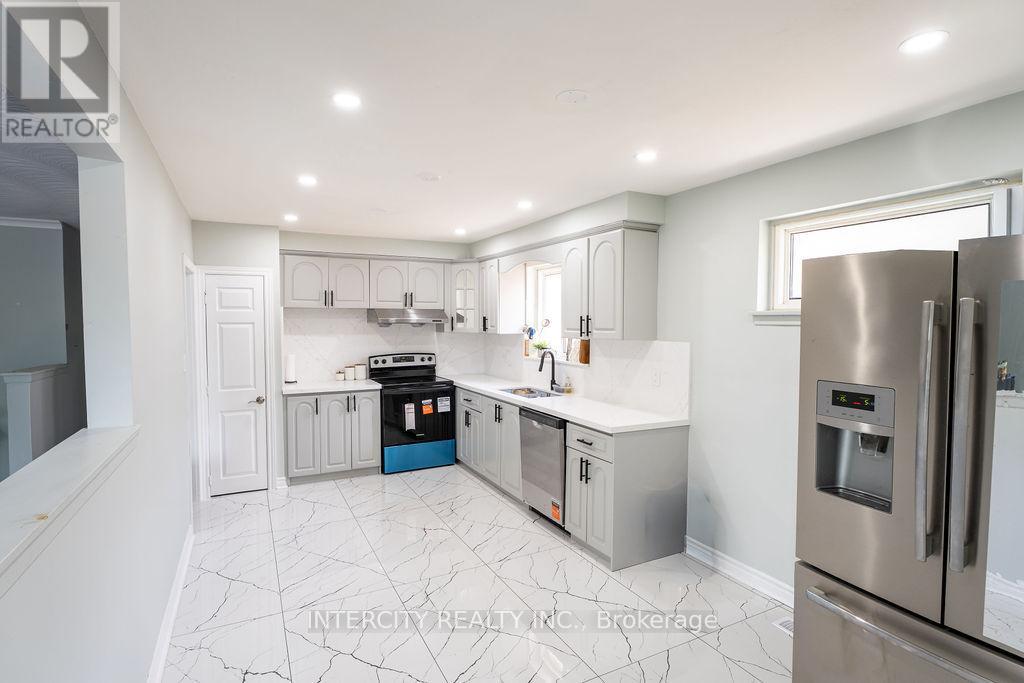 76 Felan Crescent, Toronto, Ontario  M9V 3A3 - Photo 27 - W13517962