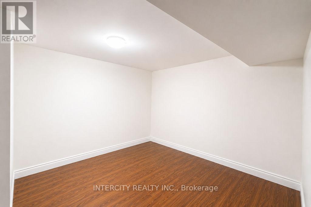 76 Felan Crescent, Toronto, Ontario  M9V 3A3 - Photo 29 - W13517962