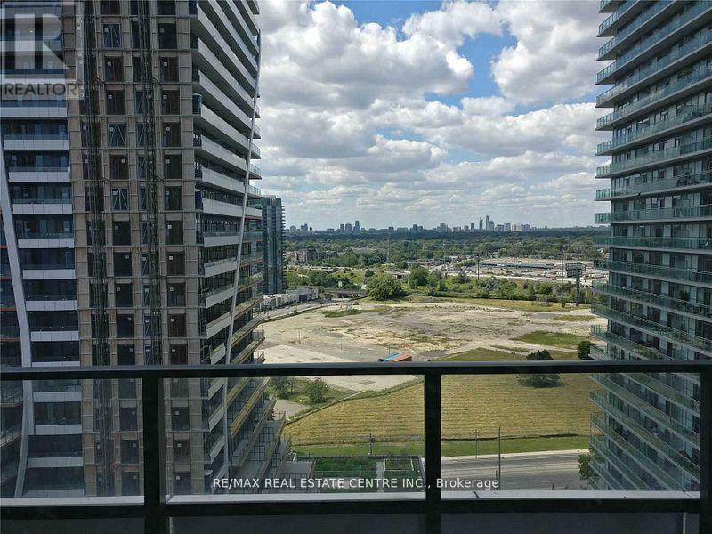 2004 - 20 Shore Breeze Drive, Toronto, Ontario  M8V 1A1 - Photo 8 - W13517974