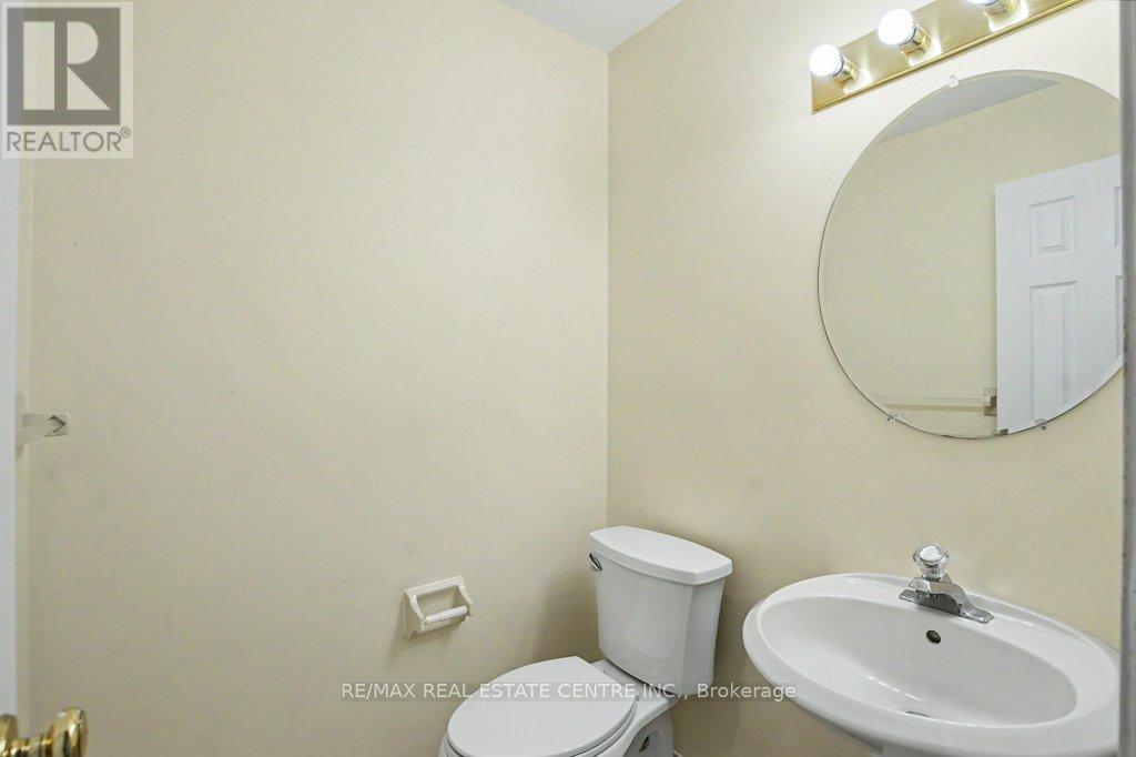 68 Moorehead Crescent, Brampton, Ontario  L6Z 4J6 - Photo 18 - W13517986
