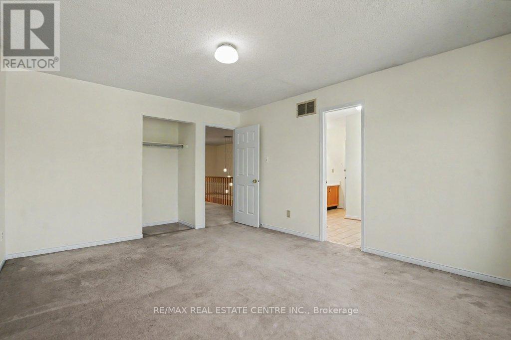 68 Moorehead Crescent, Brampton, Ontario  L6Z 4J6 - Photo 21 - W13517986