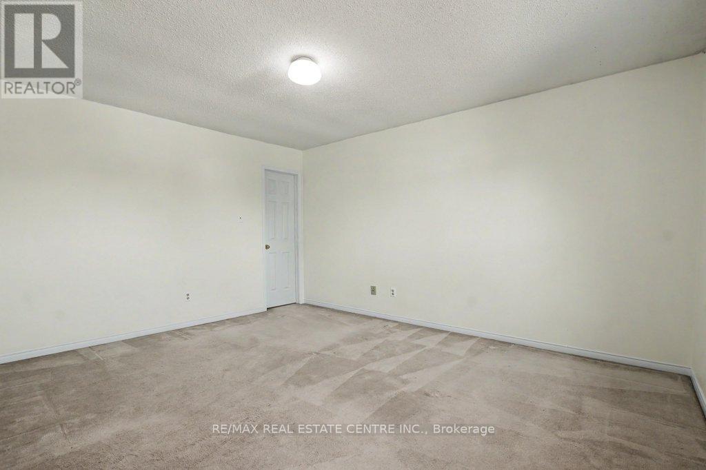 68 Moorehead Crescent, Brampton, Ontario  L6Z 4J6 - Photo 23 - W13517986