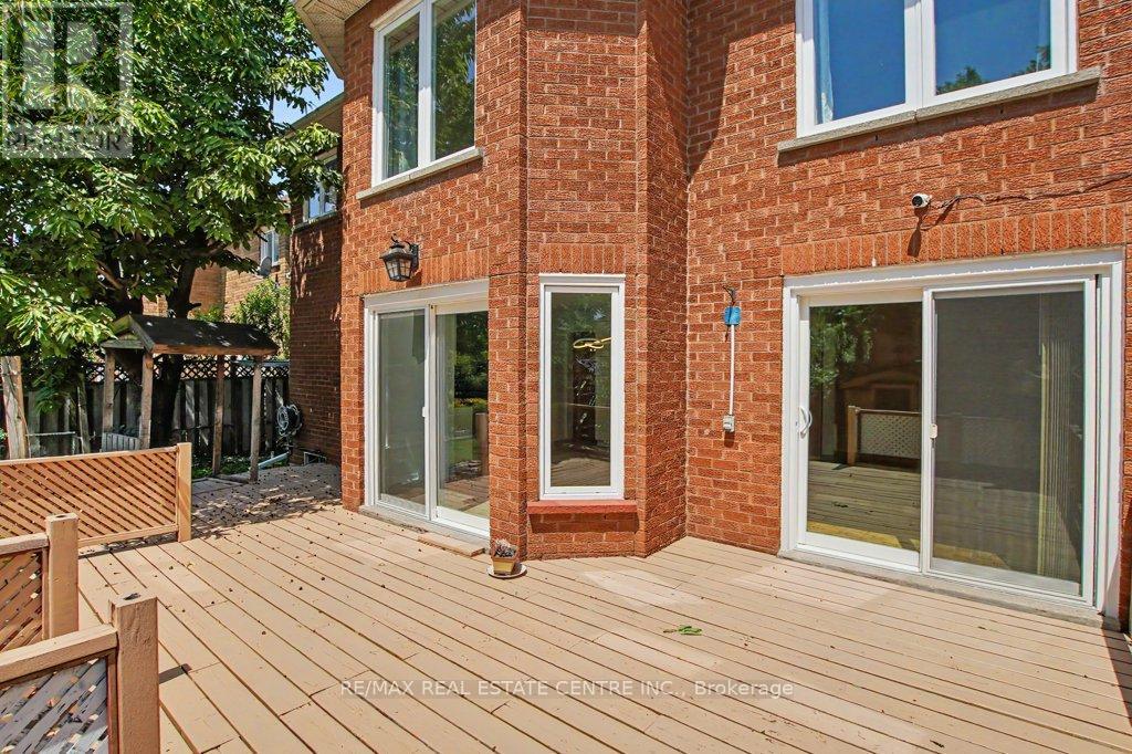 68 Moorehead Crescent, Brampton, Ontario  L6Z 4J6 - Photo 42 - W13517986