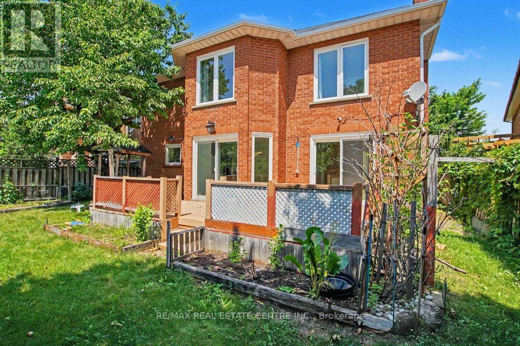 68 Moorehead Crescent, Brampton, Ontario  L6Z 4J6 - Photo 43 - W13517986