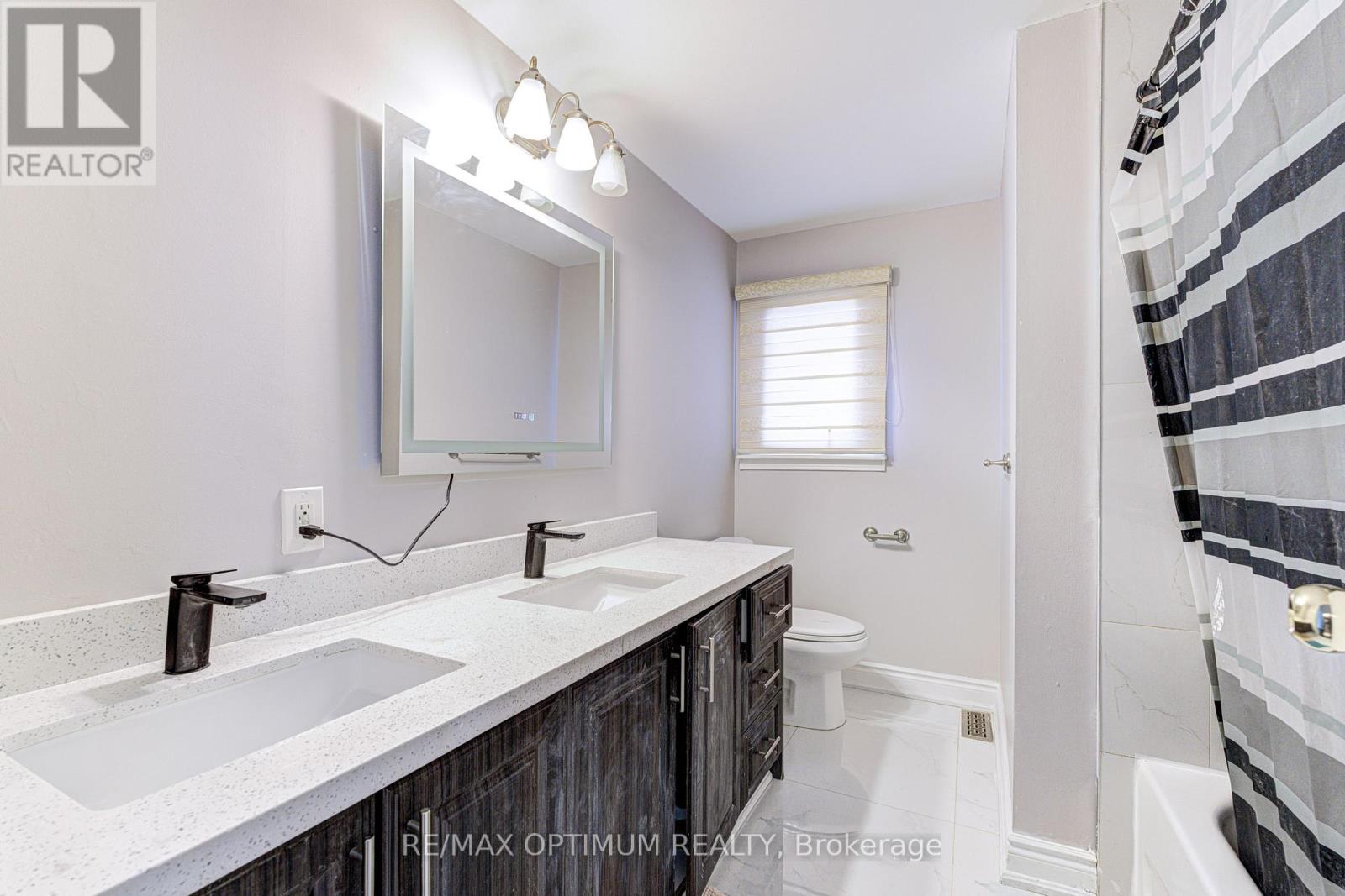 5 Roehampton Crescent, Brampton, Ontario  L6Y 2R3 - Photo 17 - W13518014