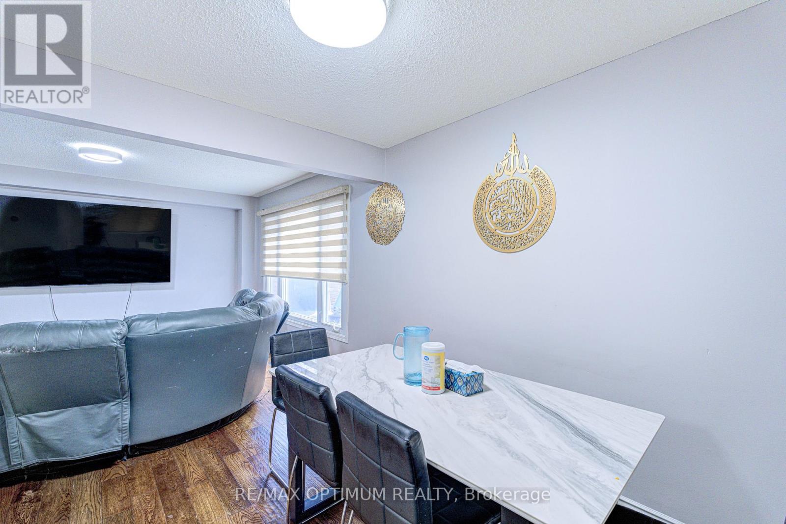 5 Roehampton Crescent, Brampton, Ontario  L6Y 2R3 - Photo 5 - W13518014