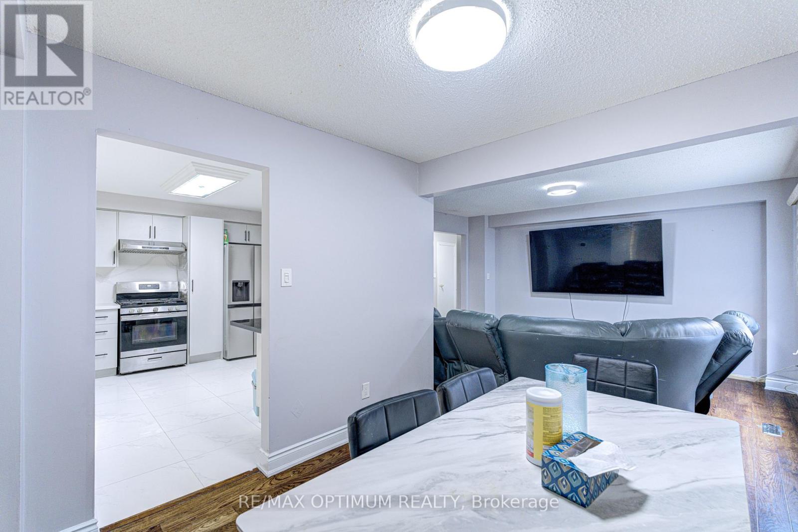 5 Roehampton Crescent, Brampton, Ontario  L6Y 2R3 - Photo 6 - W13518014