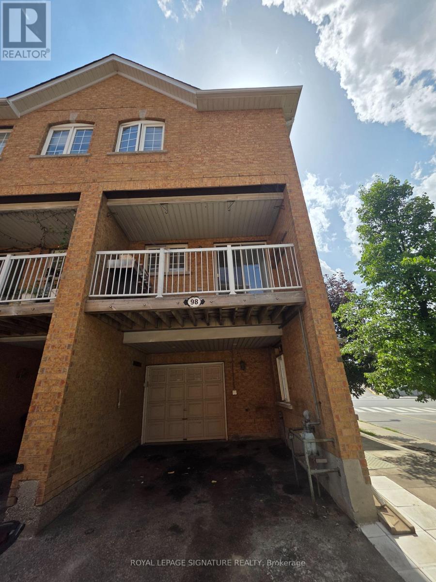 28 - 98 BIRDSTONE CRESCENT, Toronto, Ontario
