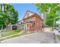 3 MAPLE AVENUE, Brampton, Ontario
