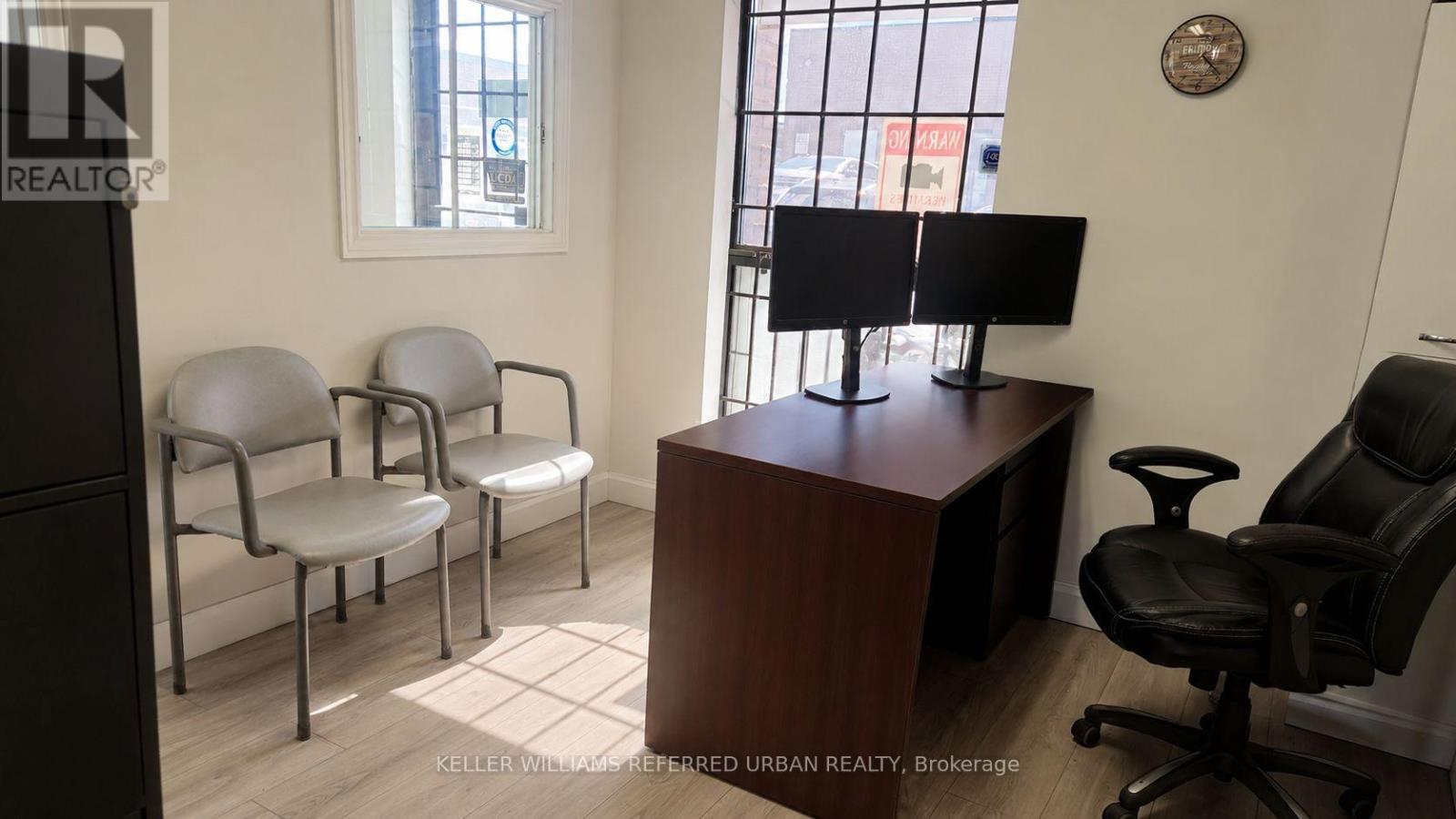 175 Limestone Crescent, Toronto, Ontario  M3J 2R1 - Photo 4 - W13518130