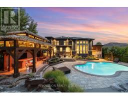 332 CARP HIGHLANDS COURT, Ottawa, Ontario