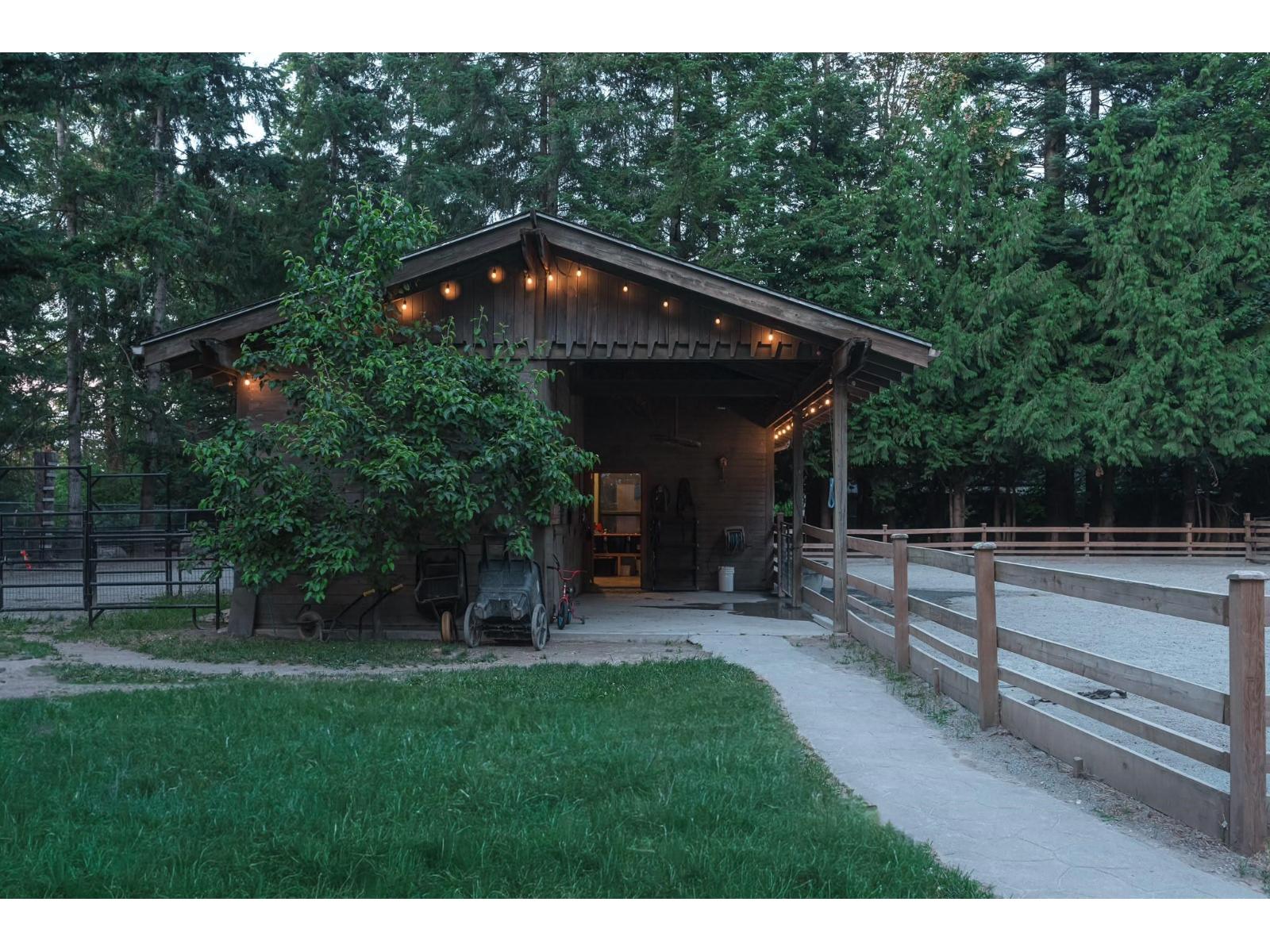 4994 240 Street, Langley, British Columbia  V2Z 2M8 - Photo 3 - R3139669