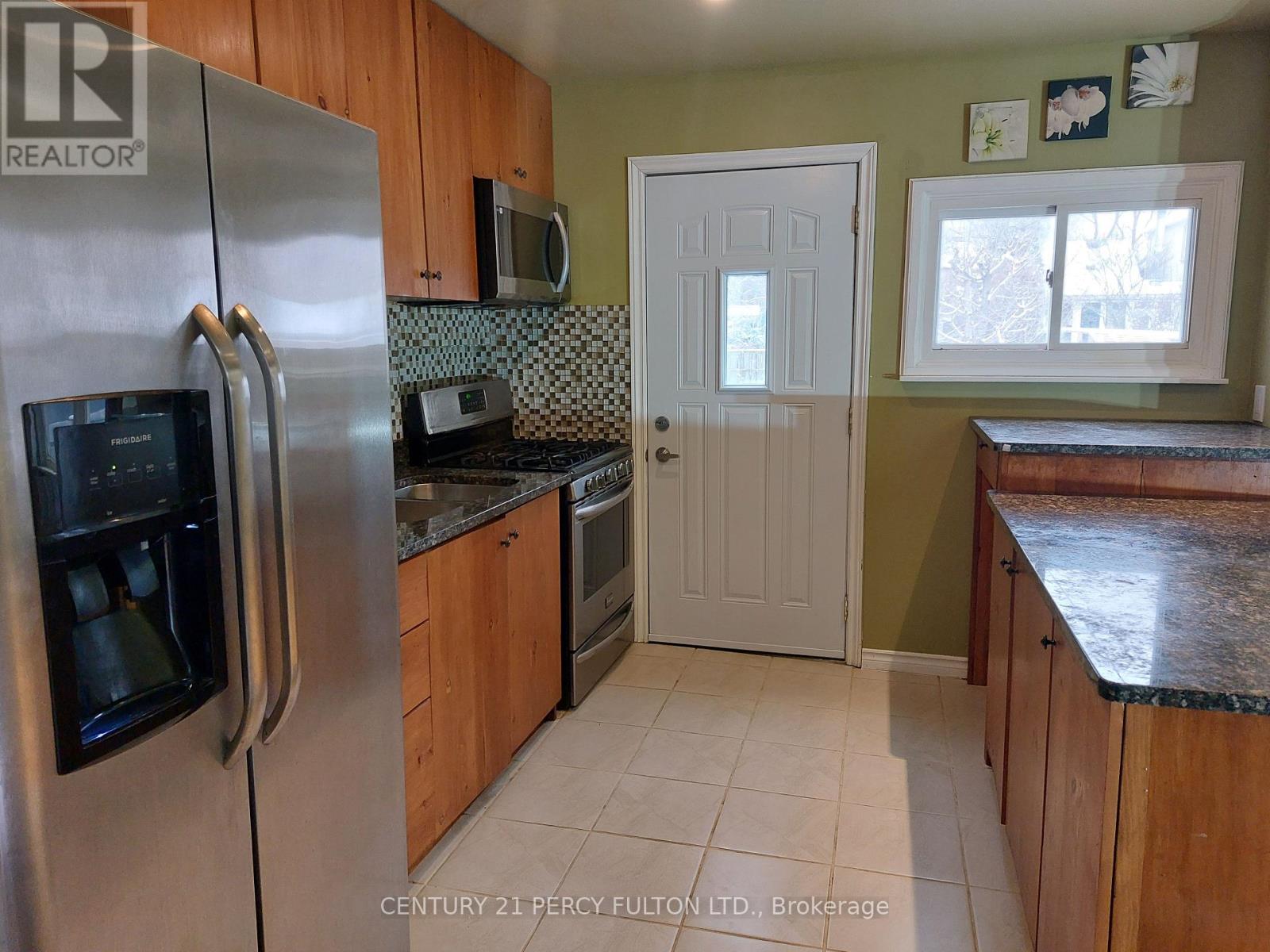 98 Westbourne Avenue, Toronto, Ontario  M1L 2Y5 - Photo 8 - E13518020