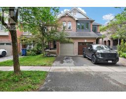 120 WOODROOF CRESCENT, Aurora, Ontario