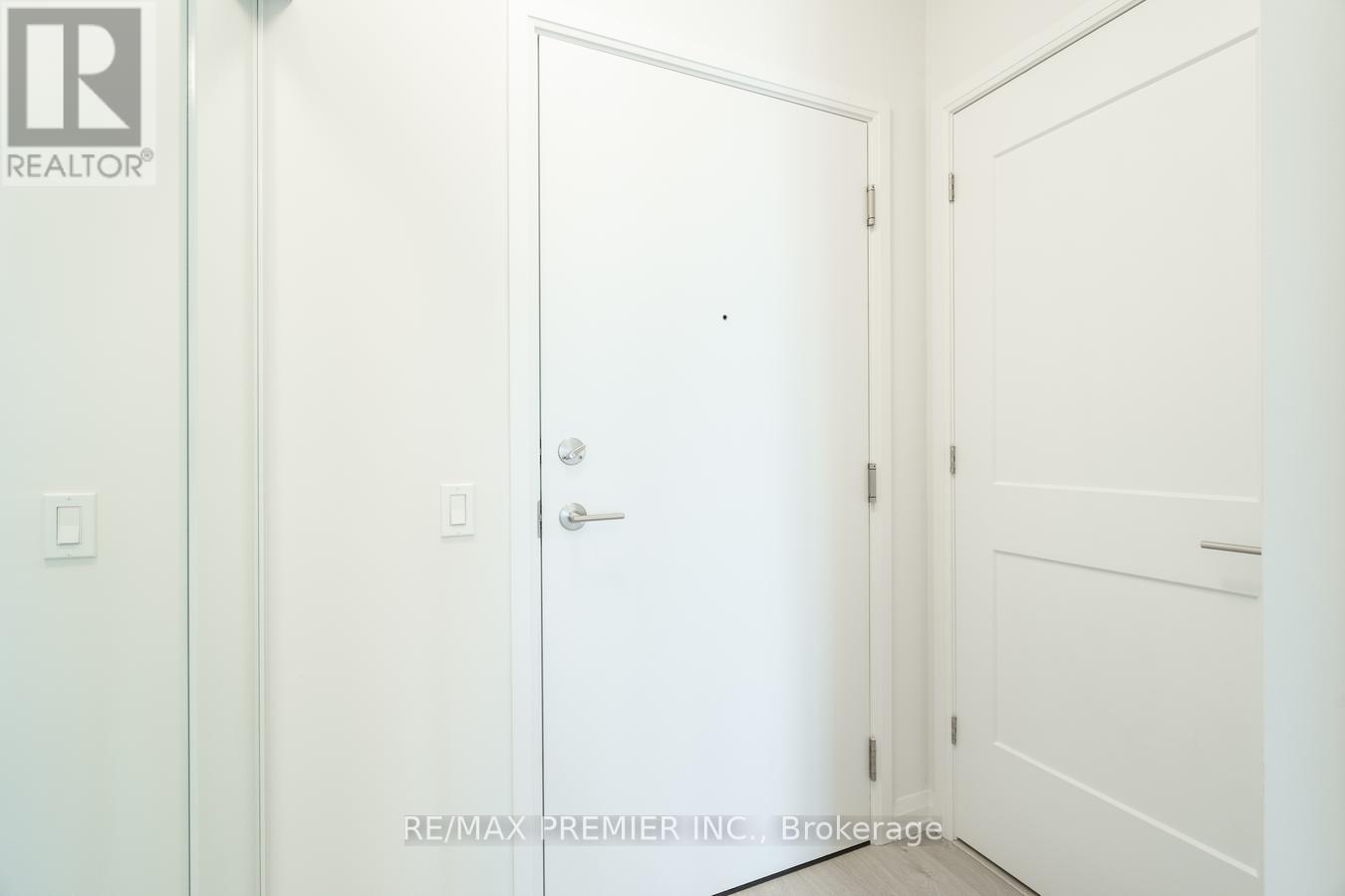 2916 - 7895 Jane Street, Vaughan, Ontario L4K 2M7 - Photo 2 - N13503206