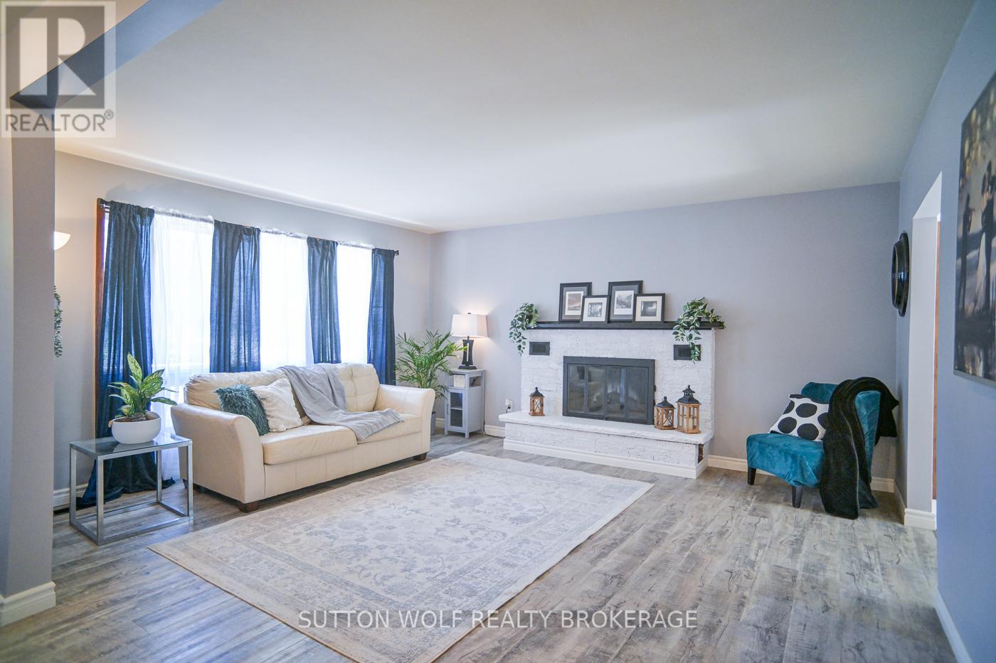 566 Head Street N, Strathroy-Caradoc, Ontario N7G 4K8 - Photo 10 - X13518232