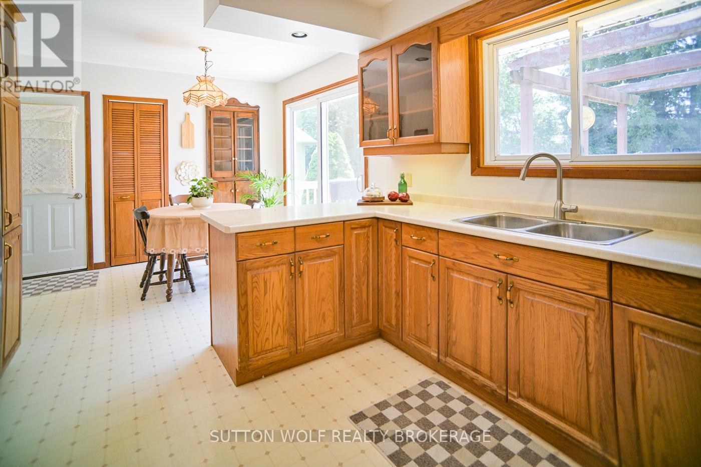 566 Head Street N, Strathroy-Caradoc, Ontario N7G 4K8 - Photo 17 - X13518232